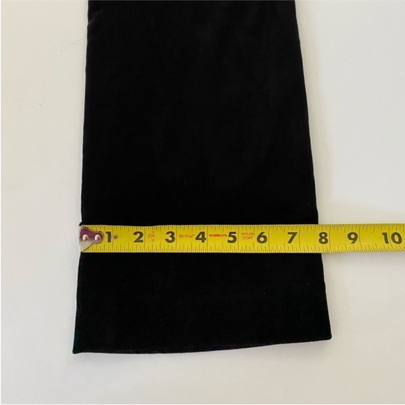 Theory Pants Velvet Straight Leg Crop Pants
Black size 2 - Picture 14 of 16